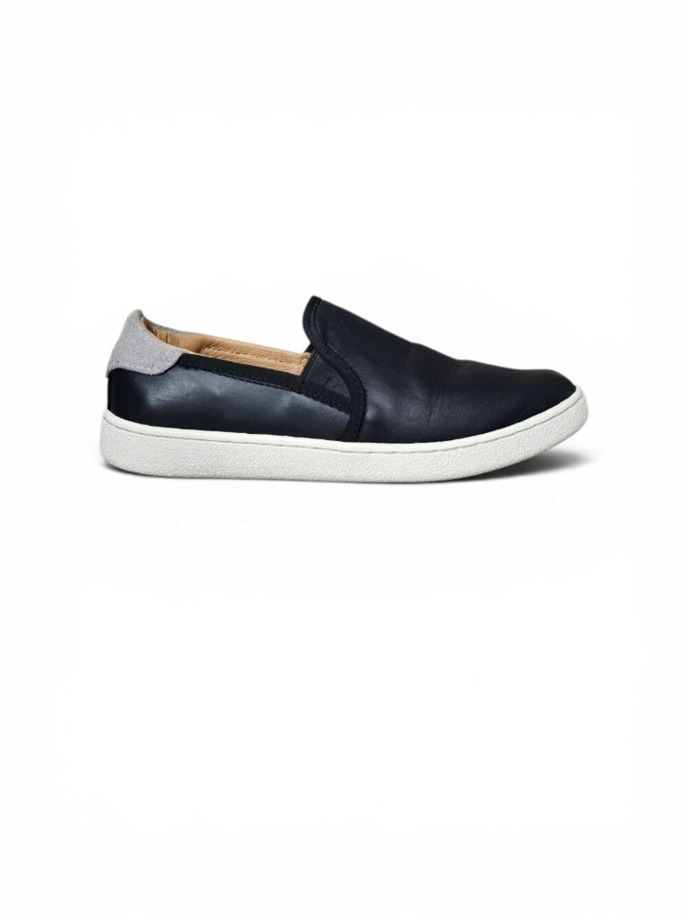 UGG Cas Black Leather Slip On Flat Sneakers Shoes Low Profile Size 7
